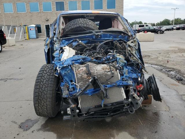 3TMCZ5AN3JM172158 - 2018 TOYOTA TACOMA DOUBLE CAB BLUE photo 5