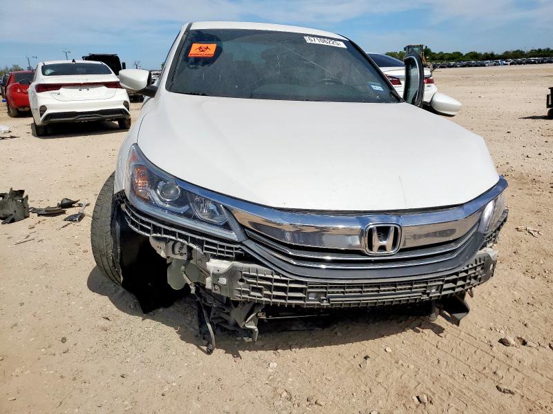 1HGCR2F52HA194328 - 2017 HONDA ACCORD SPORT თეთრი ფოტო 5