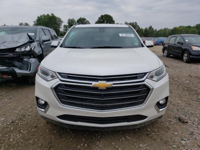 1GNEVJKW7JJ101828 - 2018 CHEVROLET TRAVERSE PREMIER WHITE photo 5