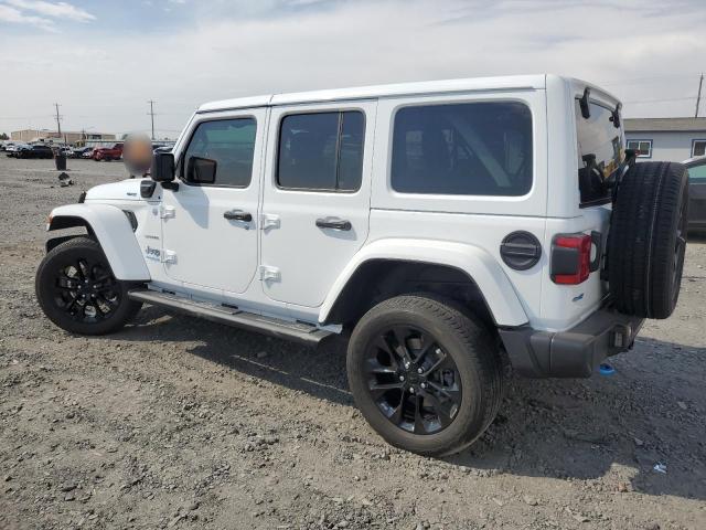 1C4JJXP61MW675346 - 2021 JEEP WRANGLER U SAHARA 4XE WHITE photo 2