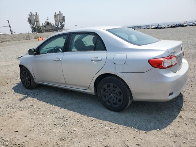 5YFBU4EE7DP219879 - 2013 TOYOTA COROLLA BASE Srebrny zdjęcie 2