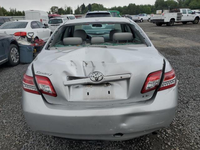 4T1BF3EK3BU628550 - 2011 TOYOTA CAMRY BASE Արծաթագույն լուսանկար 6