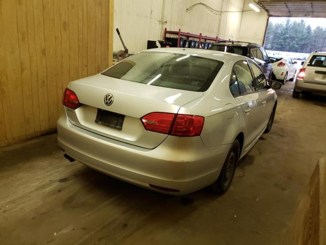 3VW2K7AJ3BM016693 - 2011 VOLKSWAGEN JETTA BASE SILVER photo 4