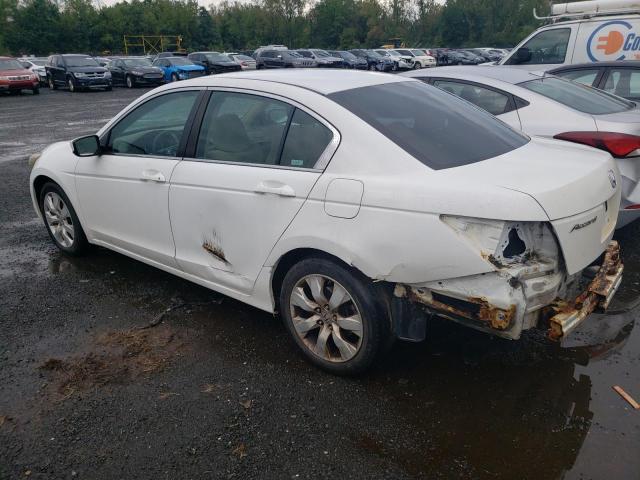 1HGCP2F42AA005003 - 2010 HONDA ACCORD LXP WHITE photo 2