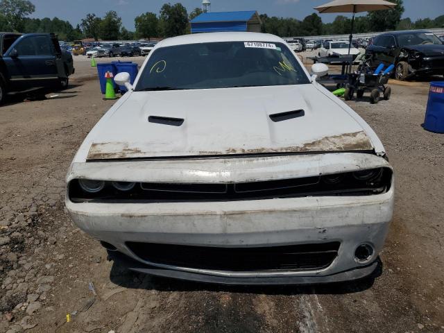 2C3CDZAGXKH561777 - 2019 DODGE CHALLENGER SXT WHITE photo 5