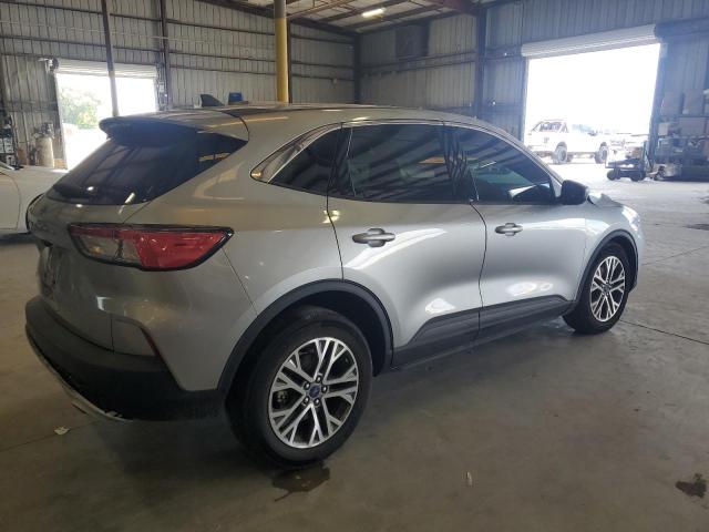 1FMCU0H64NUA35744 - 2022 FORD ESCAPE SEL SILVER photo 3