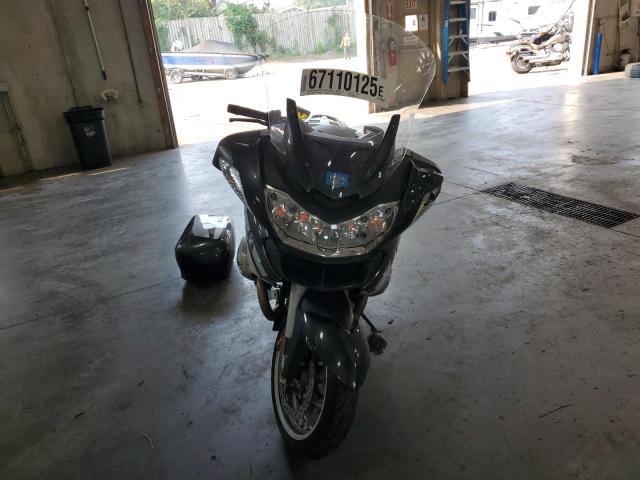 WB1044000AZW18523 - 2010 BMW R1200 RT GRAY photo 2