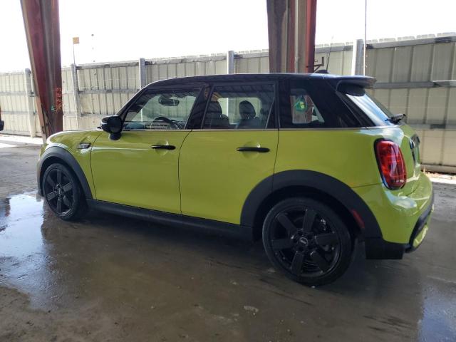 WMW53DK05P2T39415 - 2023 MINI COOPER S GREEN photo 2