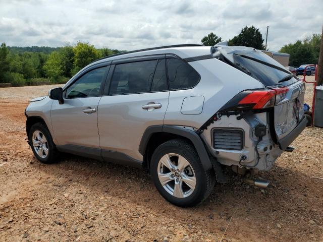 2T3W1RFV0LC074860 - 2020 TOYOTA RAV4 XLE SILVER photo 2