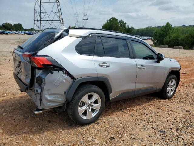 2T3W1RFV0LC074860 - 2020 TOYOTA RAV4 XLE SILVER photo 3