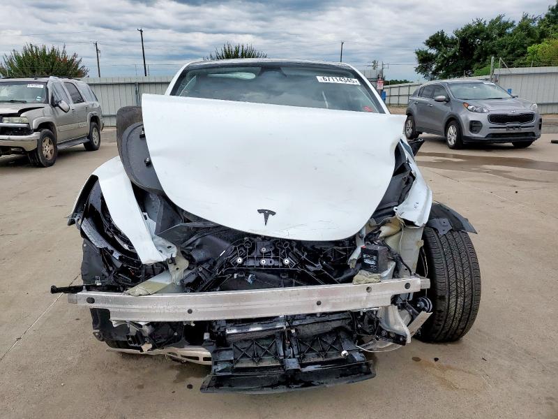 7SAYGDED6RF040196 - 2024 TESLA MODEL Y 白色 照片 5