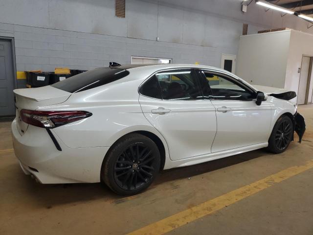 4T1K61AKXPU155148 - 2023 TOYOTA CAMRY XSE 白色 照片 3