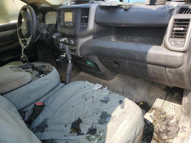 3C7WRNBL0KG616657 - 2019 RAM 5500 白色 照片 8