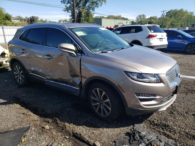 5LMCJ3D91KUL00266 - 2019 LINCOLN MKC RESERVE Altın fotoğraf 4