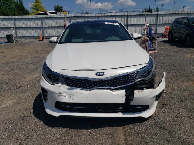 5XXGU4L30HG171969 - 2017 KIA OPTIMA EX WHITE photo 5