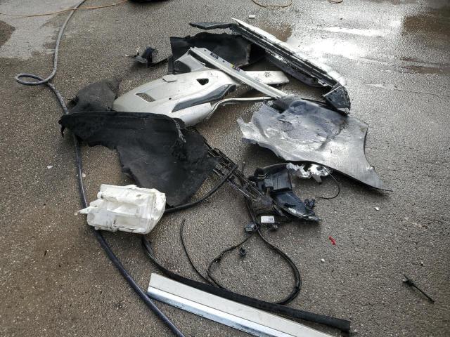 YV440MDR3H2064838 - 2017 VOLVO XC60 T5 DYNAMIC კრემისფერი ფოტო 13