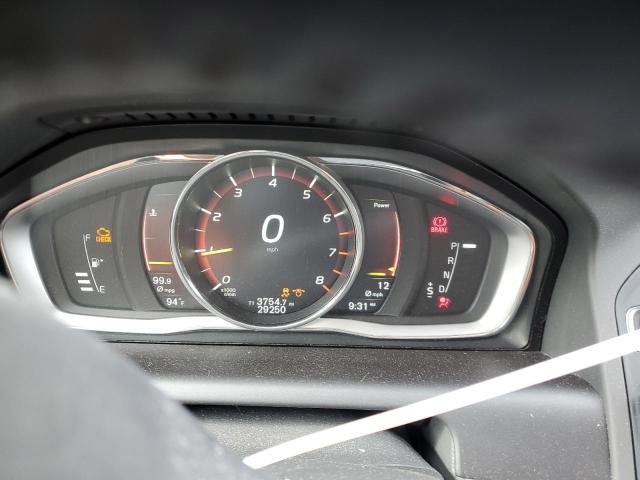 YV440MDR3H2064838 - 2017 VOLVO XC60 T5 DYNAMIC კრემისფერი ფოტო 9