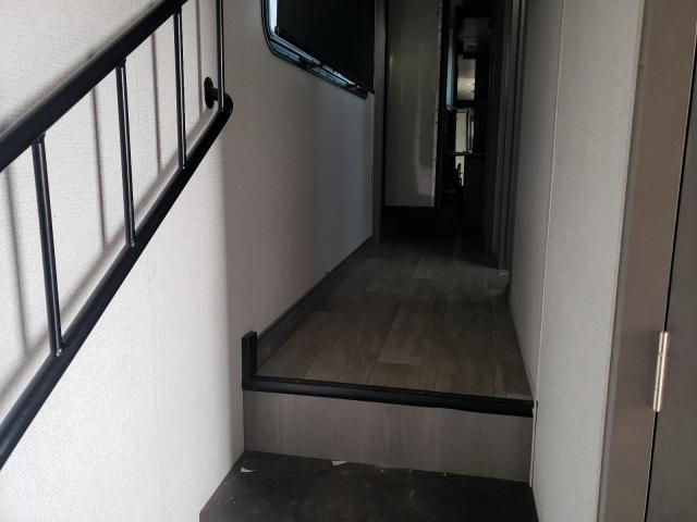 4YDF37829M4700708 - 2021 KEYSTONE MONTANA TAN photo 6