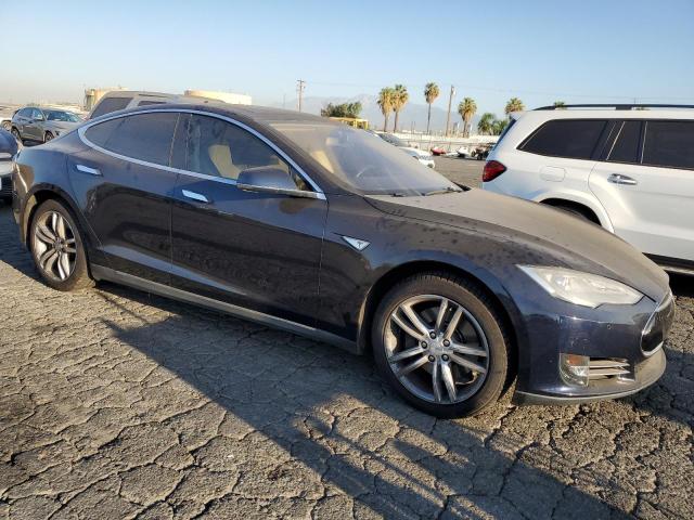 5YJSA1CG0DFP19700 - 2013 TESLA MODEL S ლურჯი ფოტო 4