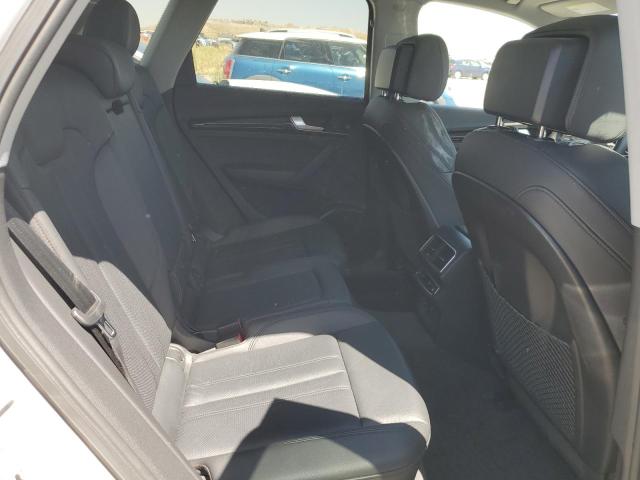 WA1BNAFY5J2246586 - 2018 AUDI Q5 PREMIUM PLUS WHITE photo 11