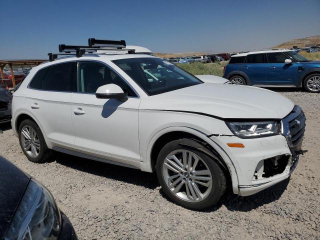 WA1BNAFY5J2246586 - 2018 AUDI Q5 PREMIUM PLUS WHITE photo 4