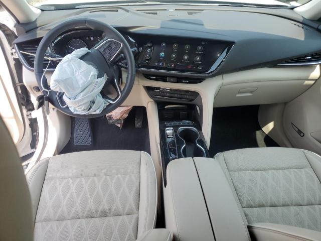 LRBFZSR48PD221297 - 2023 BUICK ENVISION AVENIR Beyaz fotoğraf 8