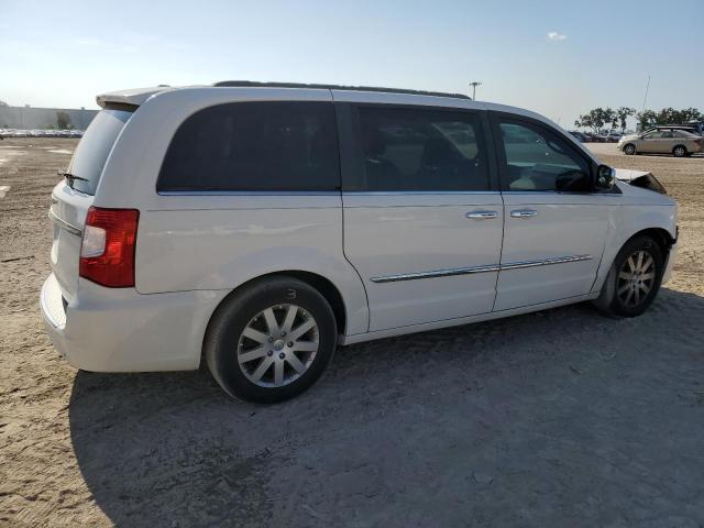 2C4RC1CGXCR415897 - 2012 CHRYSLER TOWN & COU TOURING L WHITE photo 3