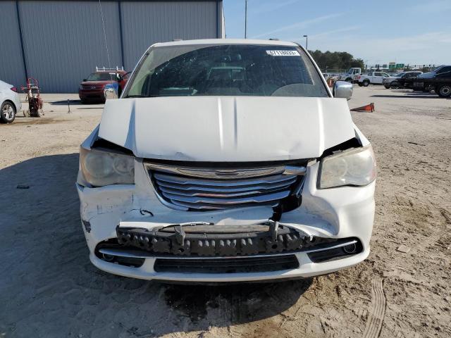 2C4RC1CGXCR415897 - 2012 CHRYSLER TOWN & COU TOURING L WHITE photo 5