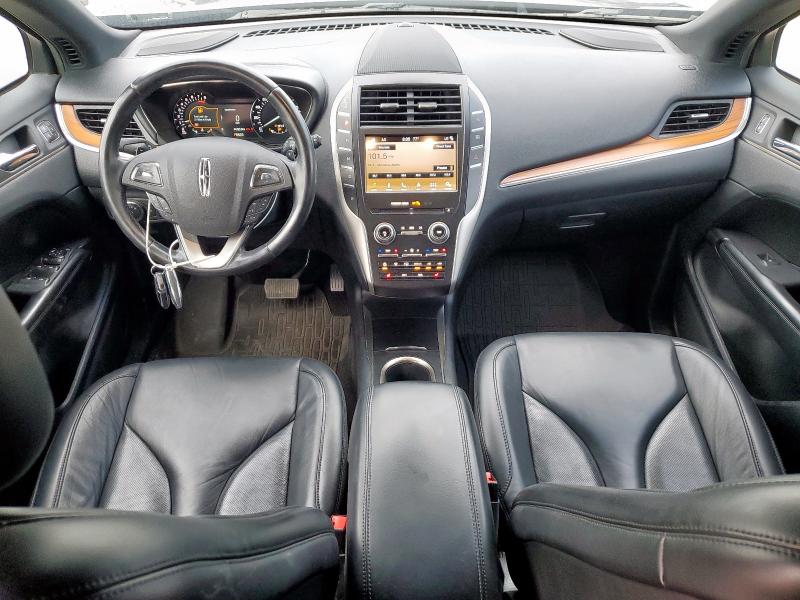 5LMCJ2C9XKUL00875 - 2019 LINCOLN MKC SELECT 黑色 照片 8