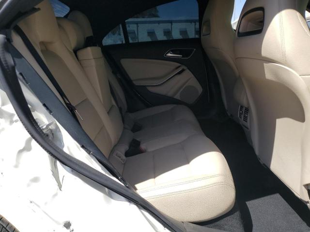 WDDSJ4EB3JN561083 - 2018 MERCEDES-BENZ CLA 250 WHITE photo 10