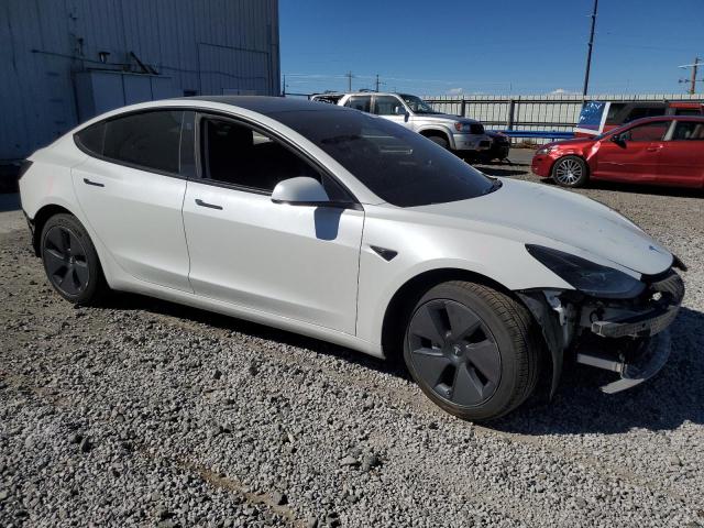 5YJ3E1EB9MF997778 - 2021 TESLA MODEL 3 WHITE photo 4