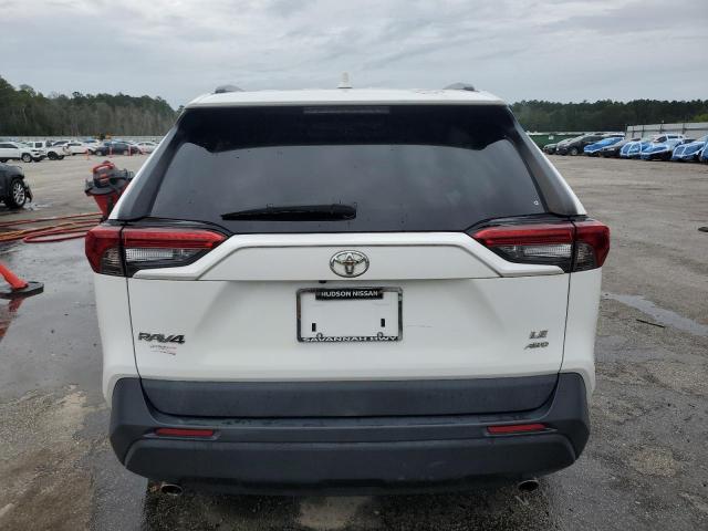2T3G1RFVXLW098991 - 2020 TOYOTA RAV4 LE 白色 照片 6