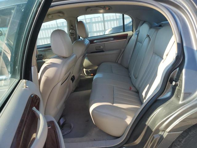 1LNHM81W33Y692877 - 2003 LINCOLN TOWN CAR EXECUTIVE GRAY photo 10
