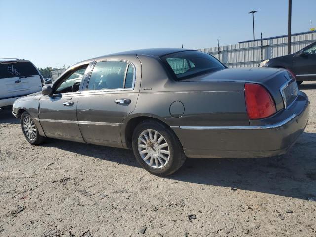 1LNHM81W33Y692877 - 2003 LINCOLN TOWN CAR EXECUTIVE GRAY photo 2