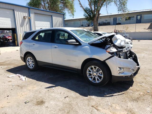 2GNAXHEV3J6350869 - 2018 CHEVROLET EQUINOX LS SILVER photo 4