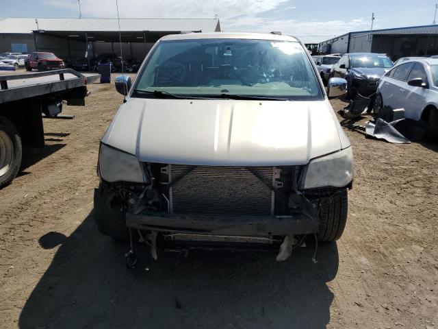 2C4RC1CG4DR532084 - 2013 CHRYSLER TOWN & COU TOURING L TAN photo 5