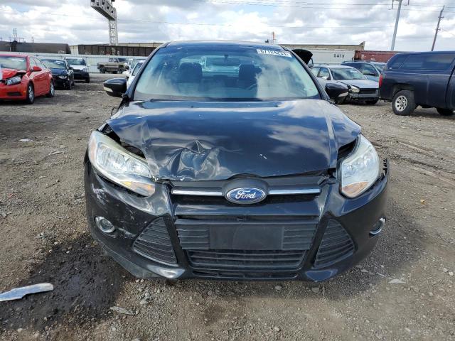 1FADP3F20EL142884 - 2014 FORD FOCUS SE BLACK photo 5