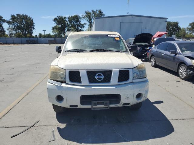 1N6AA06A16N569949 - 2006 NISSAN TITAN XE WHITE photo 5