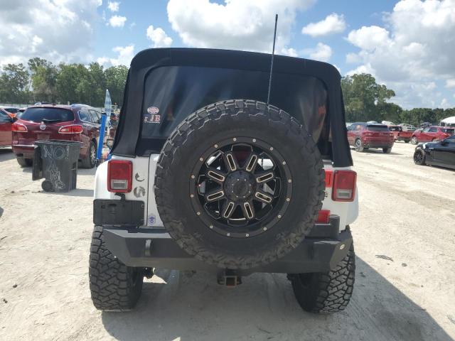 1C4BJWDG2HL565909 - 2017 JEEP WRANGLER U SPORT WHITE photo 6