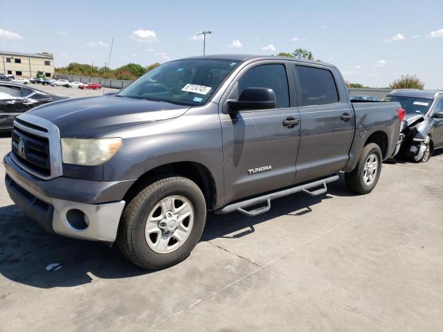 5TFEM5F10BX031332 - 2011 TOYOTA TUNDRA CREWMAX SR5 GRAY photo 1