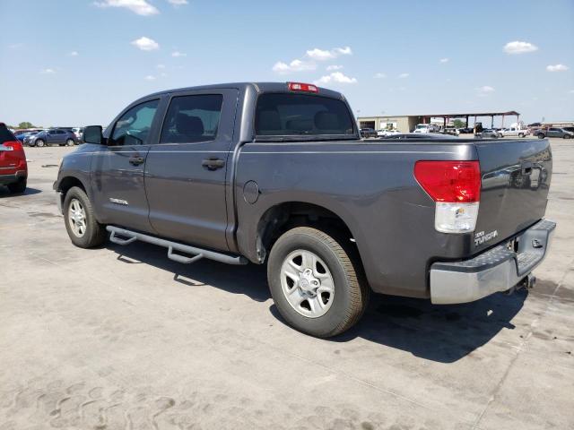 5TFEM5F10BX031332 - 2011 TOYOTA TUNDRA CREWMAX SR5 GRAY photo 2