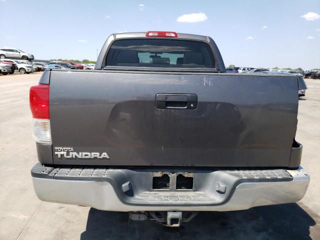 5TFEM5F10BX031332 - 2011 TOYOTA TUNDRA CREWMAX SR5 GRAY photo 6