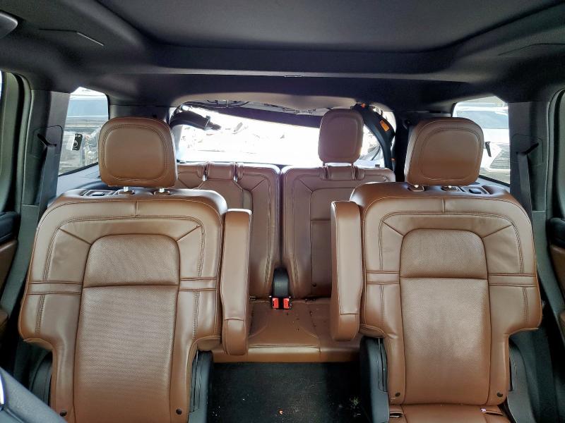 5LM5J7XC3LGL35219 - 2020 LINCOLN AVIATOR RESERVE WHITE photo 10