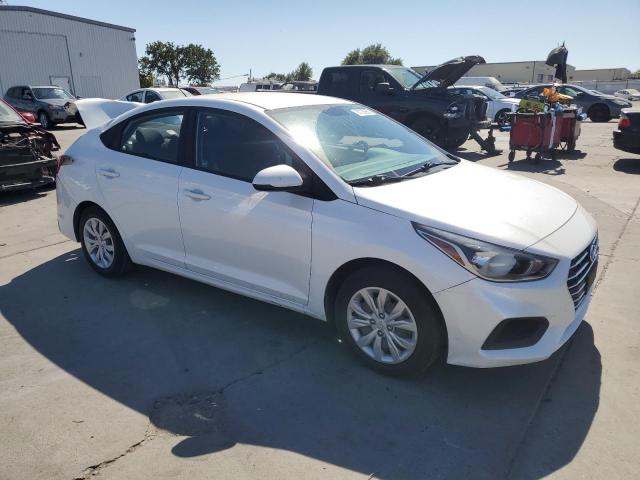 3KPC24A68ME132616 - 2021 HYUNDAI ACCENT SE WHITE photo 4