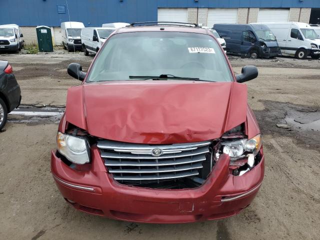 2A8GP64L97R359437 - 2007 CHRYSLER TOWN & COU LIMITED RED photo 5