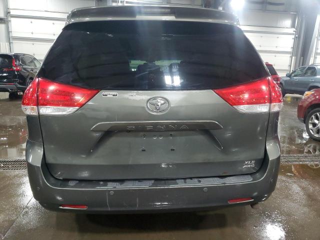 5TDDK3DC6BS001090 - 2011 TOYOTA SIENNA XLE GRAY photo 6