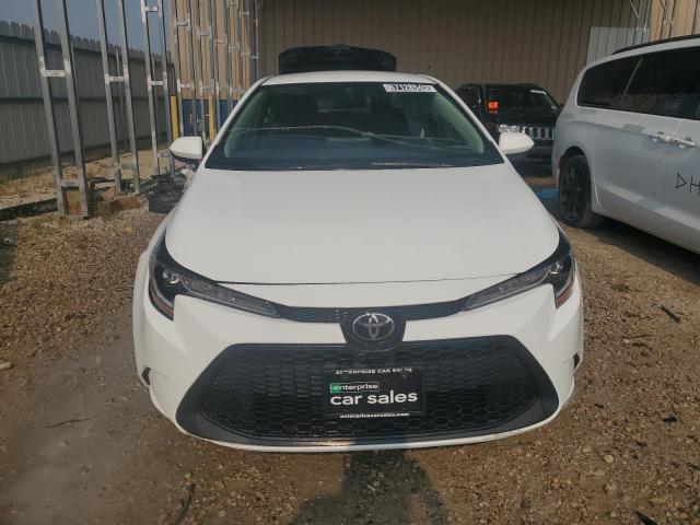 5YFEPMAE6NP359076 - 2022 TOYOTA COROLLA LE WHITE photo 5