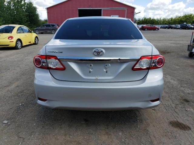 2T1BU4EE5DC033998 - 2013 TOYOTA COROLLA BASE ვერცხლისფერი ფოტო 6