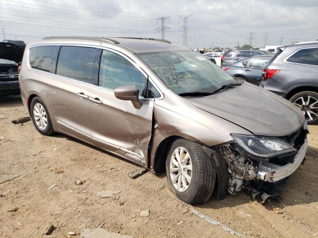2C4RC1BG8HR537957 - 2017 CHRYSLER PACIFICA TOURING L TAN photo 4
