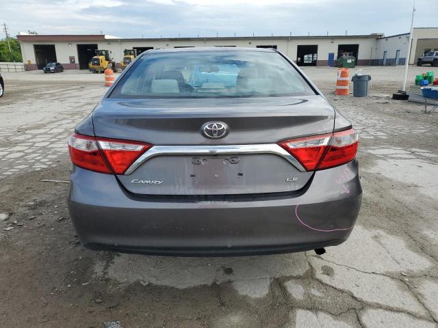 4T4BF1FK3GR583903 - 2016 TOYOTA CAMRY LE GRAY photo 6